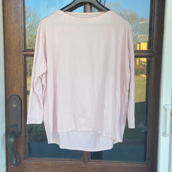 Lululemon Back in Action long sleeve shirt. Approximately size 12 - Picture 3 of 3